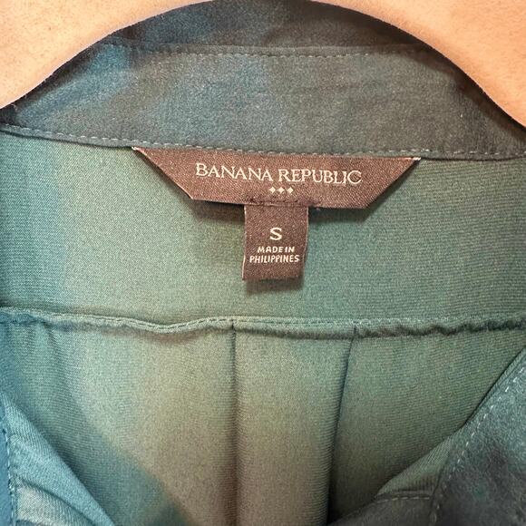 Banana Republic Teal Portofino Satin-like Button Down Shirt, Size S - Picture 3 of 9